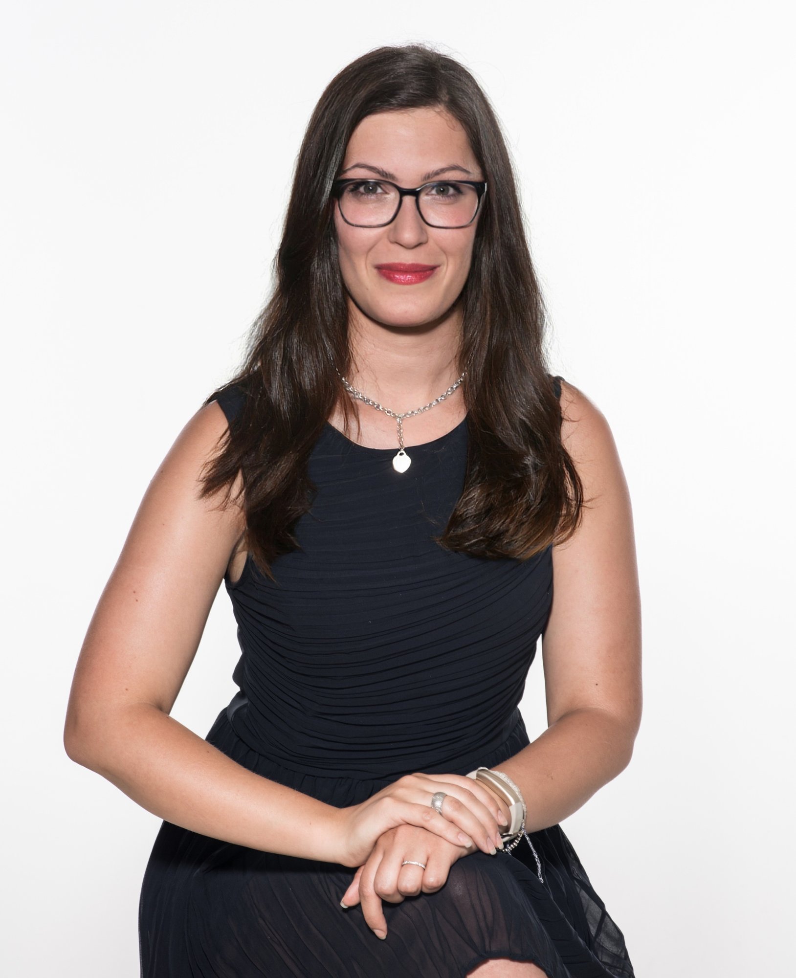 Laura Hendrikje Alexis 